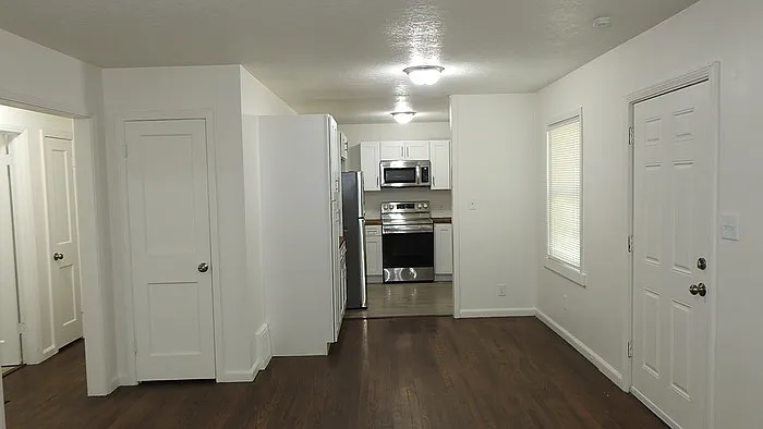 2222 S Overton Ave — Photo 6