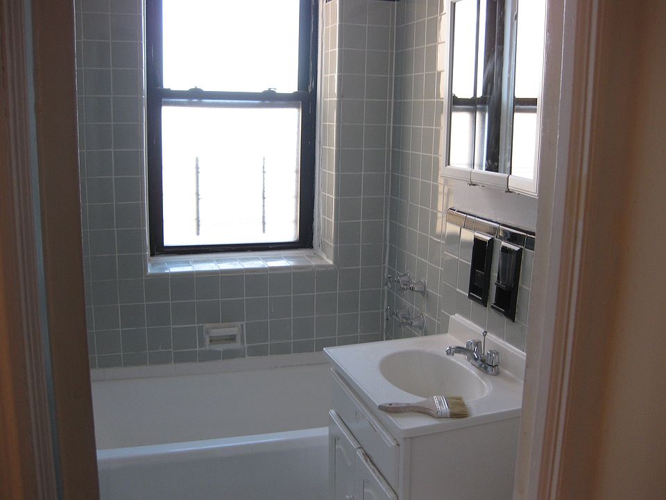2nd image of 1420 Ocean Pkwy APT A1
