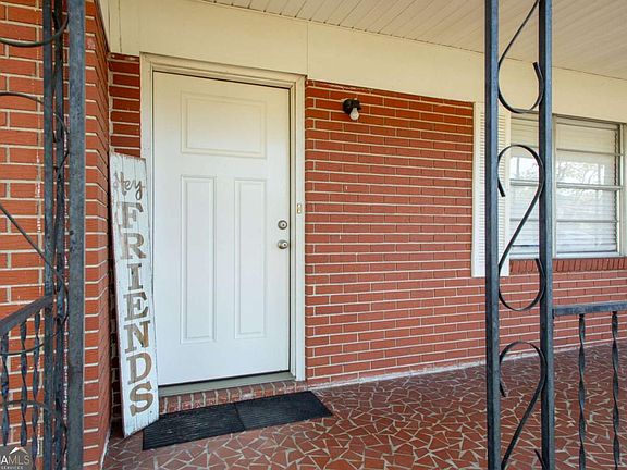 3rd image of 2210 Albany Ave