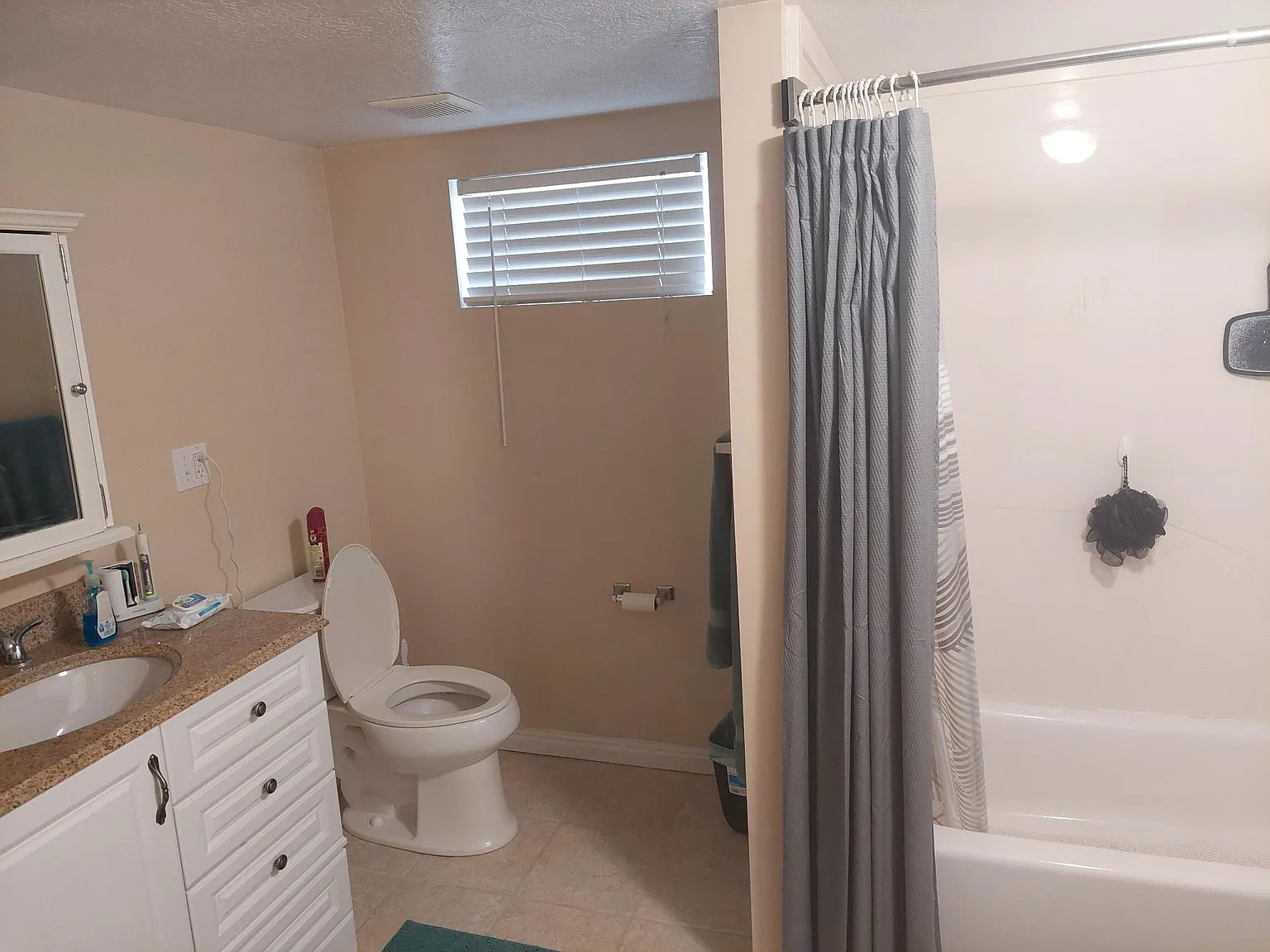 2 bed, 816 sqft, $1,100 — Photo 2
