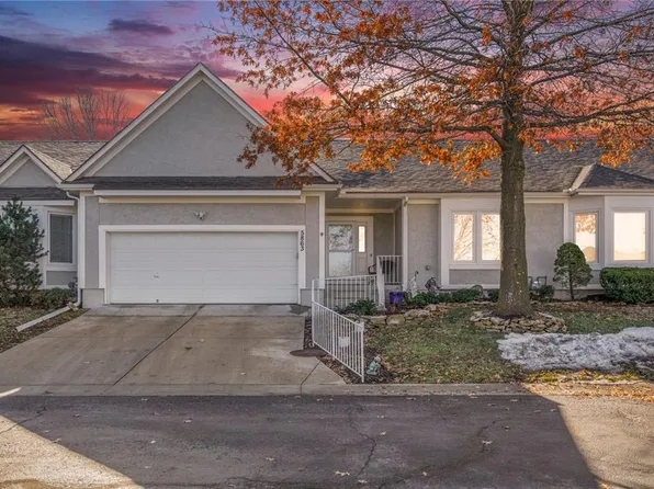 5863 Park Cir, Shawnee, KS 66216