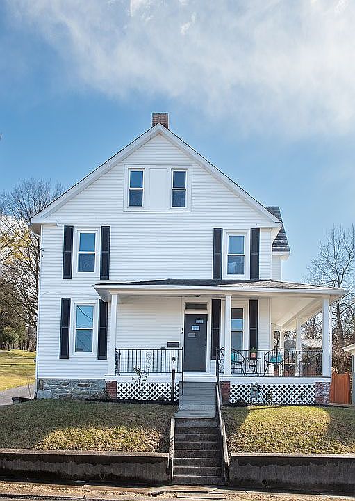 1st image of 37 Glen Ave