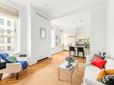 1 Central Park S #608, New York, NY, 10019