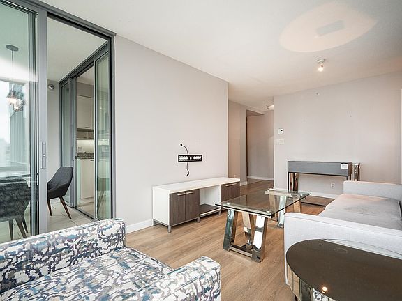4th image of 1288 Georgia St W #2604