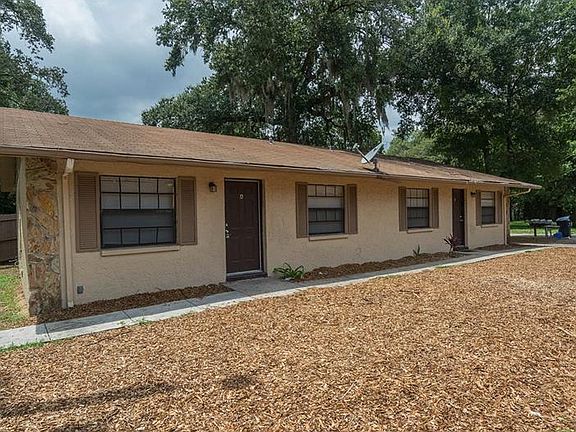 3rd image of 923 E Poinsettia Ave