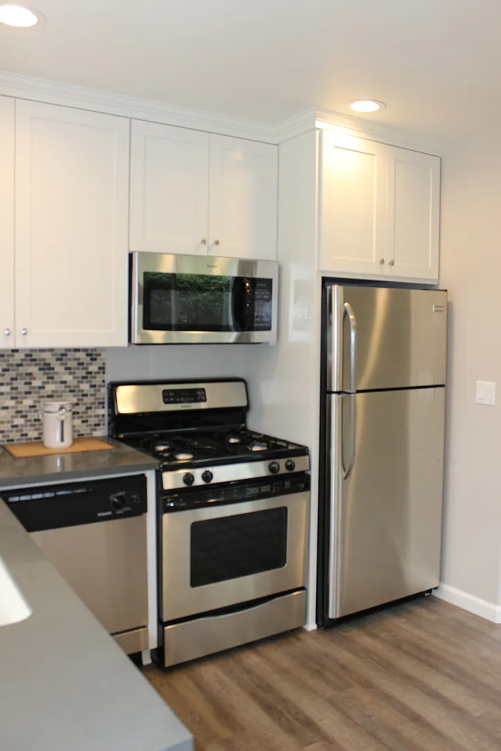 Beautifully Remodeled 2 BR Home in La Mesa/Rolando/SDSU area — Photo 3