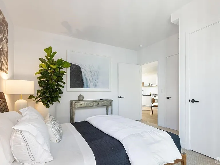 311 Grove St #3 — Photo 15