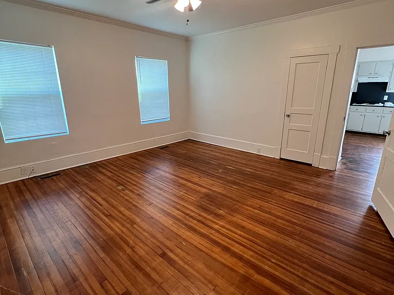4 Gregg St — Photo 3