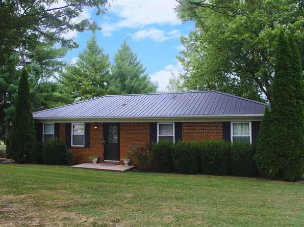 70 Goodnight Terrace Rd, Cave City, KY 42127