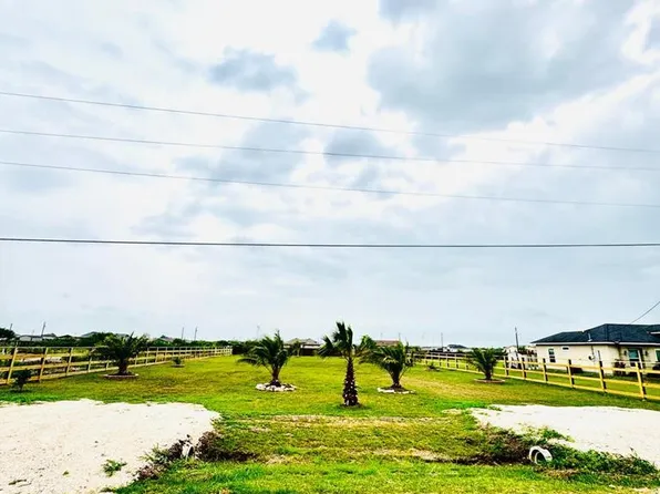 32669 Cactus Rd, Los Fresnos, TX 78566