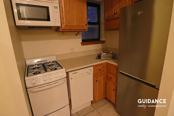 Rented by Guidance Realty Corp. | media 5