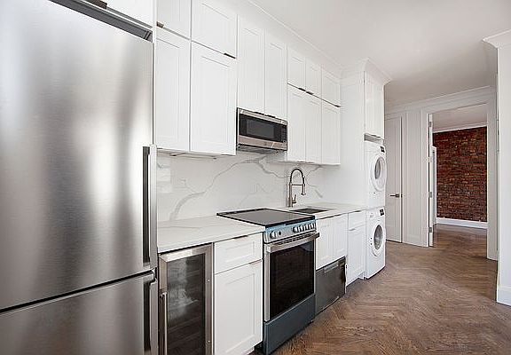 2nd image of 162 W 13th St APT 34