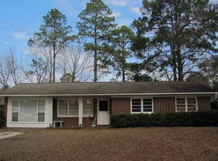 6 Elementary St, Hazlehurst, GA 31539