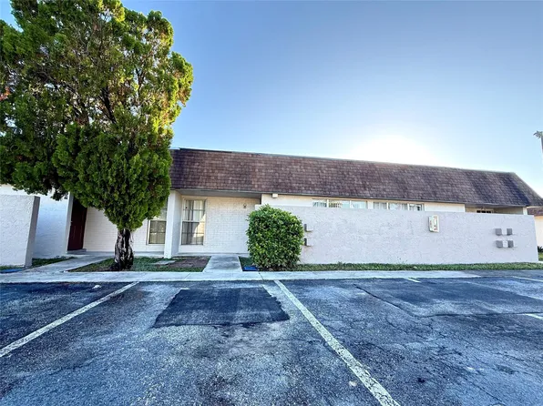 812 SW 73 Avenue #8, North Lauderdale, FL 33068