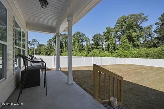 4th image of 821 Fairway Road