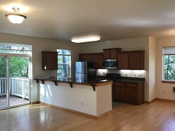 3rd image of 5110 SW 49th Dr #A
