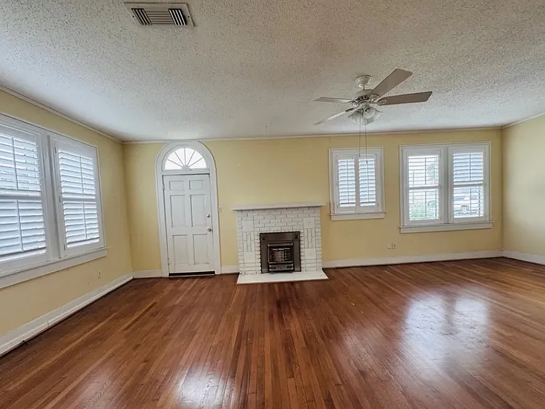 109 N Lutterloh Ave — Photo 4