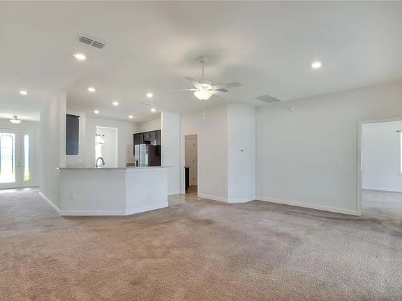 4th image of 6855 Treymont Dr