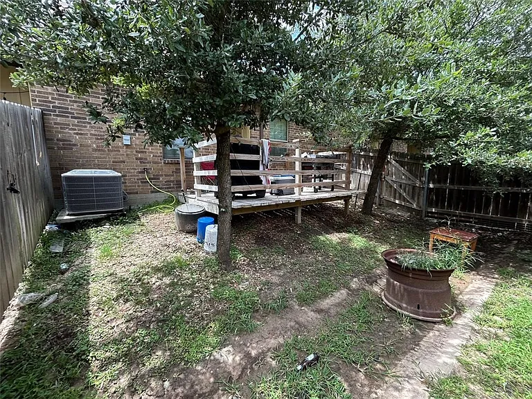 405 Baby Bear Dr — Photo 16