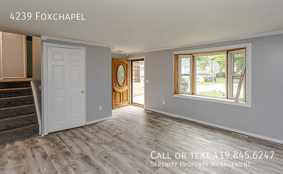 Your Summer Upgrade Awaits! Spacious 3BR Home with Fenced Yard! — Photo 2