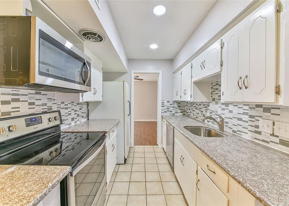 1st image of 2121 Fountain View Dr APT 67