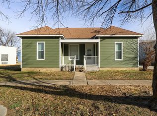 116 N 4th St, Madison, KS 66860