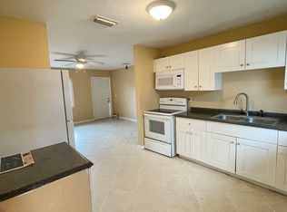 1949 S Pine Dr, Fort Myers, FL 33907