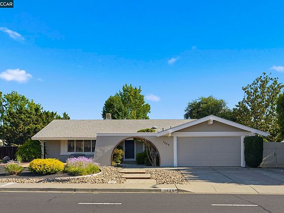 2nd image of 1349 Lexington Way