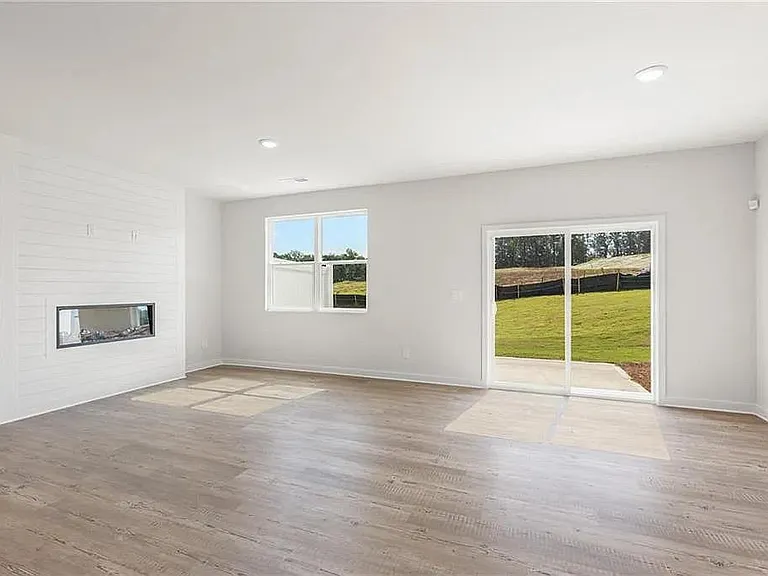 2020 Underwood Dr — Photo 6