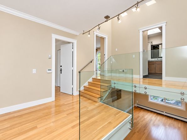 4 bedroom rental in West Vancouver — photo 11