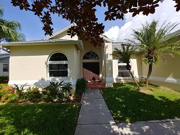 2nd image of 3090 Orchard Dr