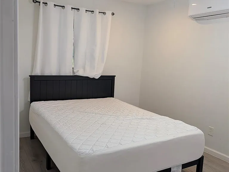 10801 W Lakeview Dr — Photo 12