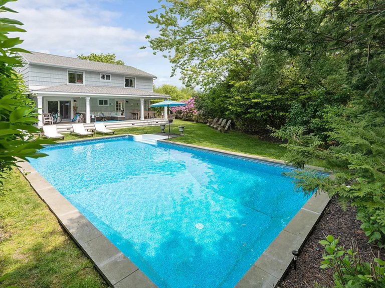 Meadowgrass Ln — Photo 2