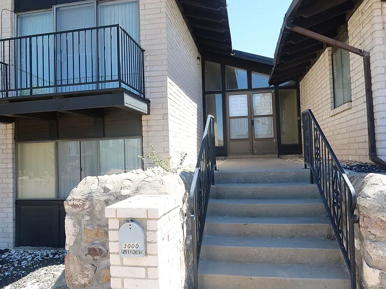 3000 Park North Dr — Photo 3