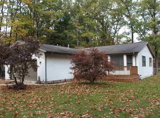252 Goldenrod Dr, Houghton Lake, MI 48629