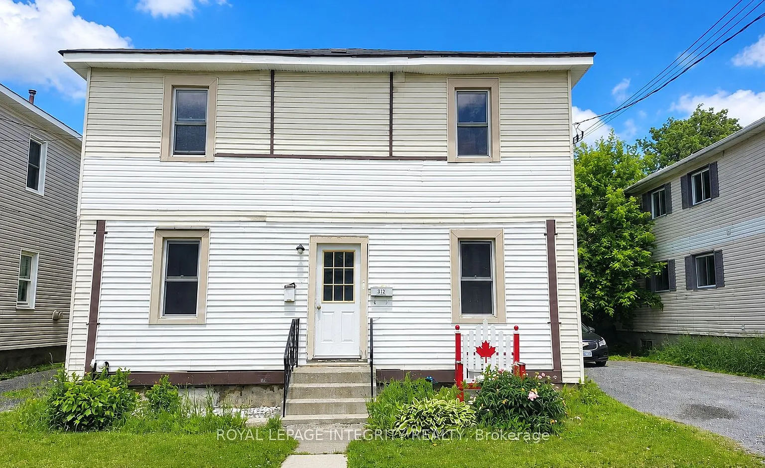 2 bed, $1,400 — Photo 1