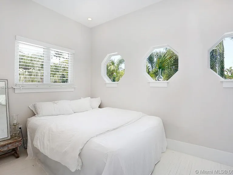 4036 Malaga Ave — Photo 31