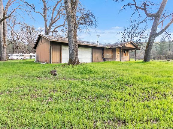 4th image of 10121 Valley Dr
