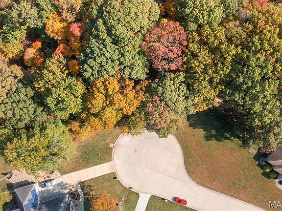 5th image of 12 Brookewood Dr