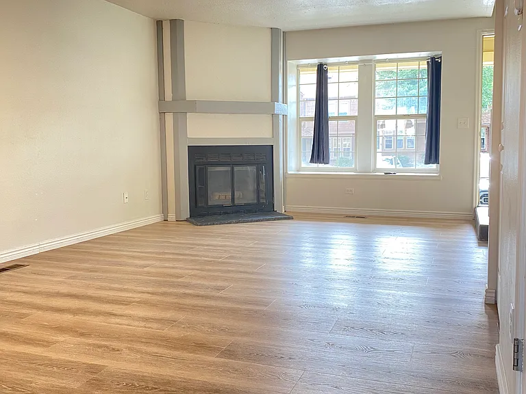 457 Rolling Hills Dr — Photo 5
