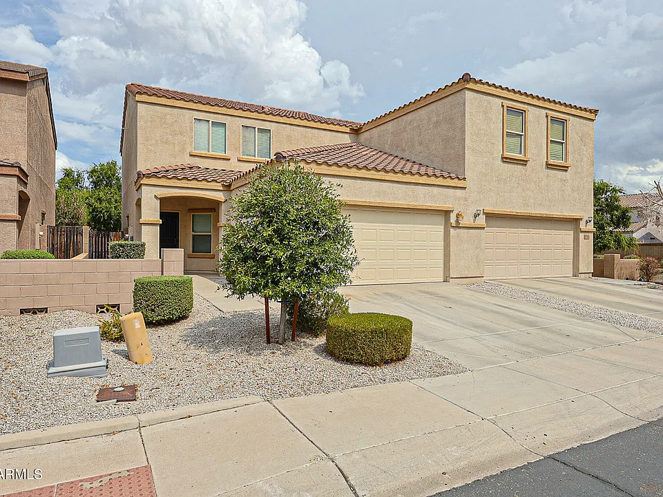 8792 W Pershing Ave