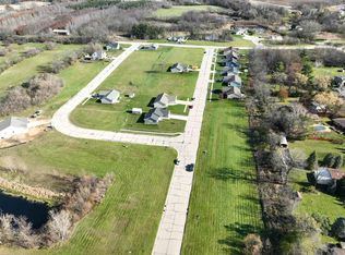 120 Pine Tree Ln #11, Darien, WI 53114