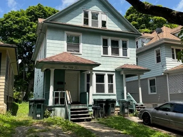 150-152 Delamaine Dr, Rochester, NY 14621