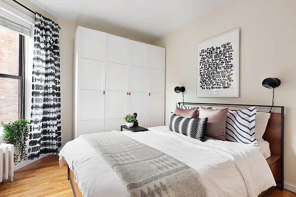 Sold by Compass | media 5