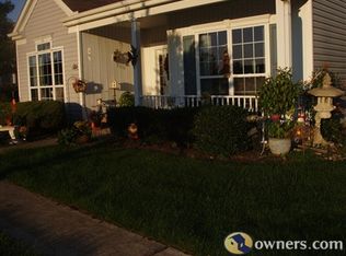 580 Skylark Dr, Monroe Township, NJ 08831