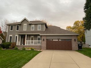 17007 Karen St, Omaha, NE 68135