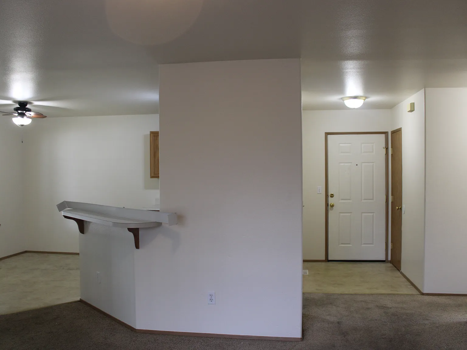 2 bed, 1.5 bath, 1000 sqft, $1,695 — Photo 3