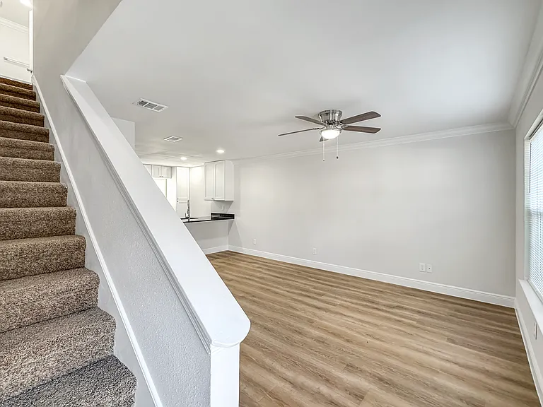 Robertsdale Village Apartments — Photo 26