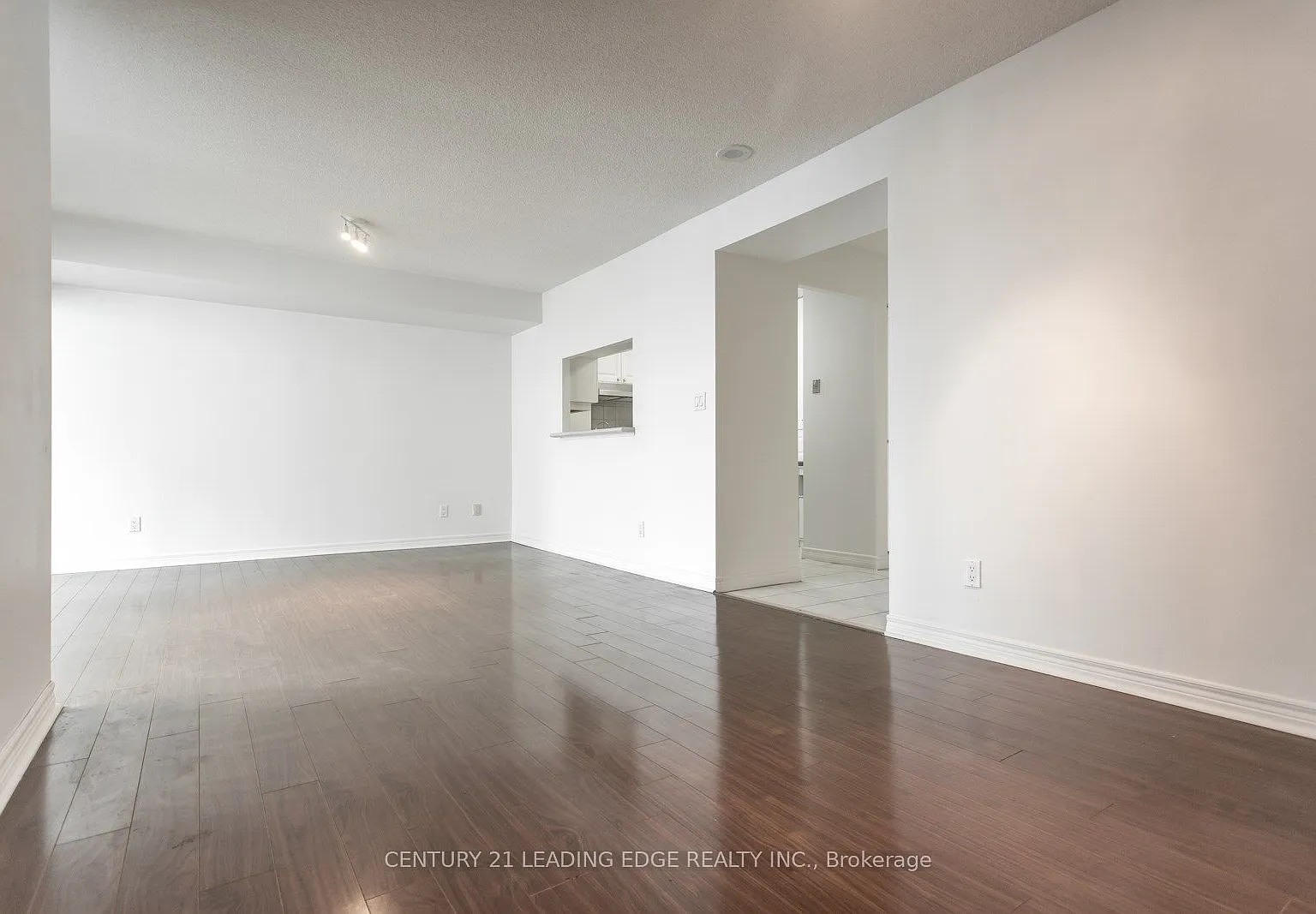 Tridel Consilium II — Photo 4