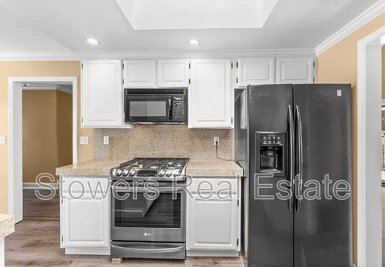 1825 N Forest Hill Pl — Photo 17